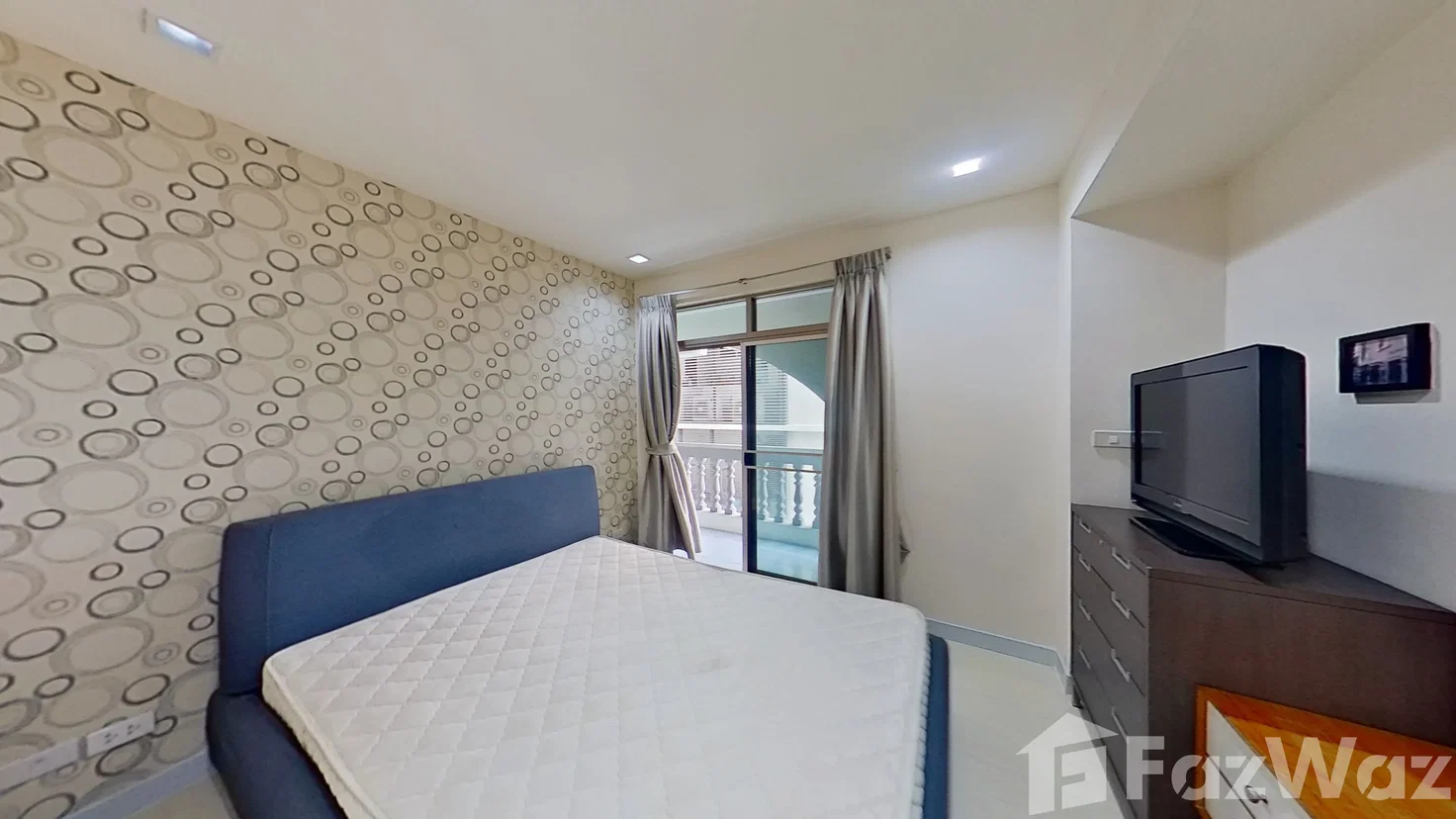 รูป คอนโดให้เช่า 3 ห้องนอน ในโครงการ รอยัล คาสเซอร์ 1076502 - รูปที่ 9/13