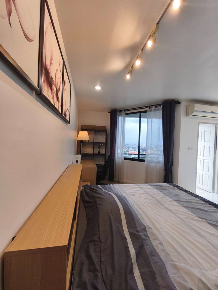 รูป 🏢 ให้เช่า The Trio Condominium | ชั้นบนสุด วิวเมือง ใจกลางห้วยแก้ว เพียง 13,000 บาท - รูปที่ 8/16