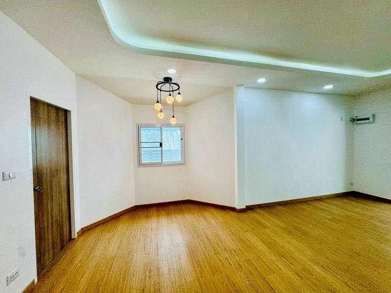 รูป 🏡✨ ขายบ้านธีรพร บ้านเดี่ยวสไตล์มินิมอล สันทรายน้อย  - รูปที่ 11/20