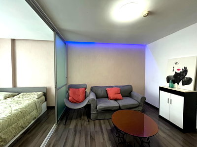Condos for sale ห้างริมปิงซุปเปอร์มาร์เก็ต : Special price ! : D'Vieng Santitham Chiangmai condo for sale Tel. 082-3899314 (Boo)
