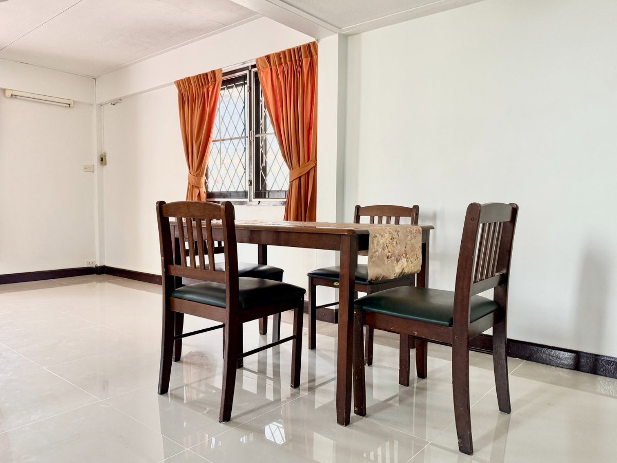รูป ให้เช่า บ้านเดี่ยว ม.สัมมากร ซ.รามคำแหง 110-112  ใกล้ถนนใหญ่ - รูปที่ 3/9
