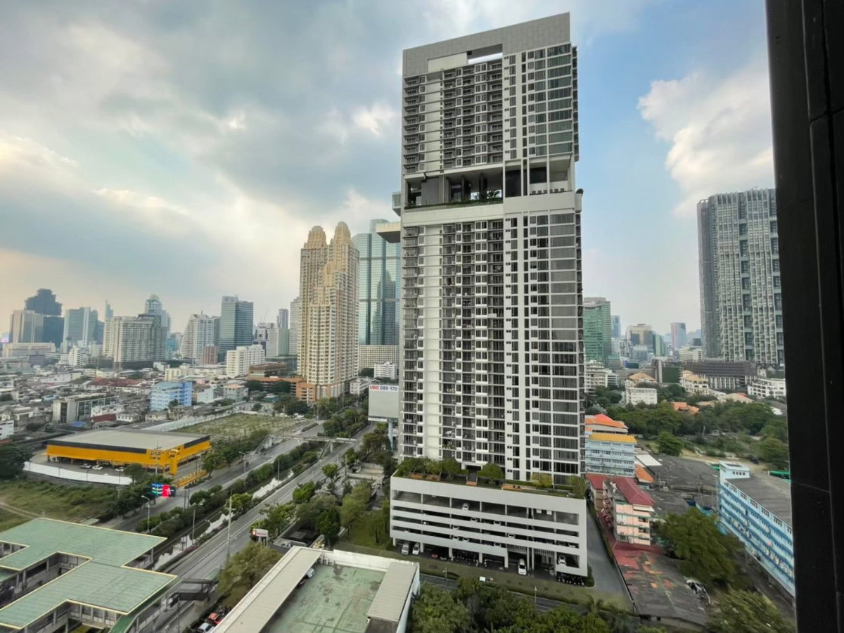 รูป 𝐊𝐧𝐢𝐠𝐡𝐭𝐬𝐛𝐫𝐢𝐝𝐠𝐞 𝐏𝐫𝐢𝐦𝐞 𝐒𝐚𝐭𝐡𝐨𝐫𝐧 📍ห้องสวย เฟอร์นิเจอร์ครบพร้อมเข้าอยู่ //สนใจติดต่อ LineID:@thirdproperty - รูปที่ 3/7