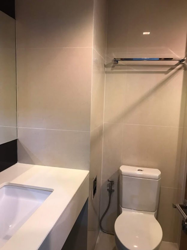 รูป ให้เช่า 14,000 บาท ริทึ่ม รัชดา - ห้วยขวาง, 1 ห้องนอน 1 ห้องน้ำ ขนาด 35 ตรม ชั้น 11 ติด MRT ห้วยขวาง - รูปที่ 7/7