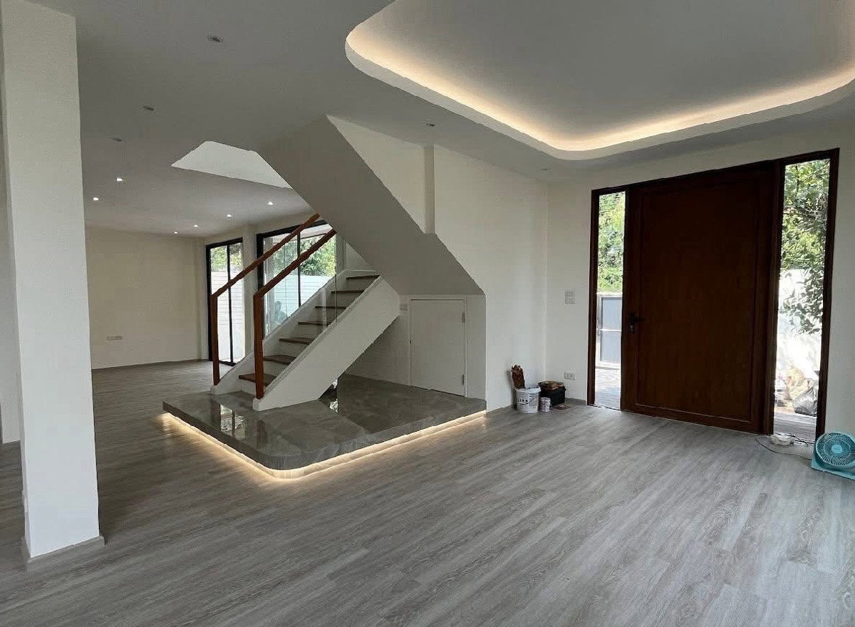 รูป R175 🏡 ขายด่วน บ้านเดี่ยว 2 ชั้น | สุขุมวิท 71 ซอยปรีดีพนมยงค์ 42 บ้านไซส์ใหญ่ ใกล้ทองหล่อ เพียง 28 M เท่านั้น - รูปที่ 4/17