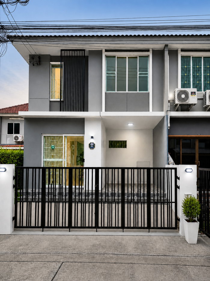 รูป ขายทาวน์เฮาส์ 2 ชั้นหมู่บ้านพฤกษาวิลล์ 79 หลังมุม รีโนเวทใหม่ สภาพสวยพร้อมอยู่ ใกล้เวิร์คพอยท์และสถานีรถไฟฟ้าสายสีแดง - รูปที่ 1/8