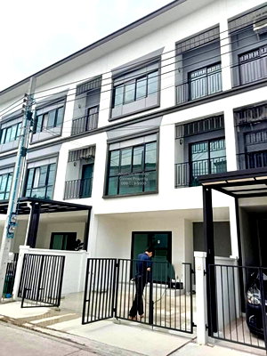 Townhouses for rent ถนนเทพารักษ์ : For Rent Townhouse/Townhome  , Lumpini Town Place Sukhumvit - Srinakarin , BTS-Samrong , Samrong Nuea , Mueang Samut Prakan , Samut Prakarn , CX-119721 ✅ Live chat with us ADD LINE @connexproperty ✅