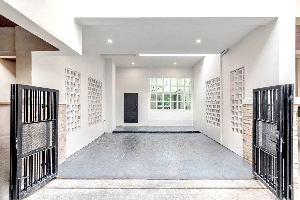picture Hk0153, Home Office for rent and sale 5 Br., Ratchada-Lat Phrao - 2/6
