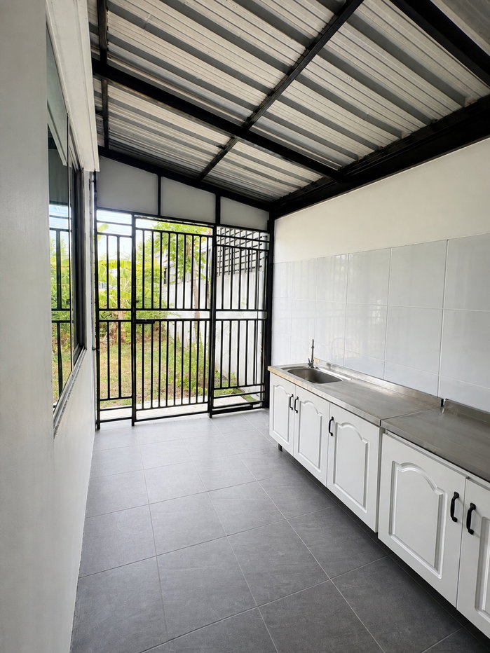 รูป ขายทาวน์เฮาส์ 2 ชั้นหมู่บ้านพฤกษาวิลล์ 79 หลังมุม รีโนเวทใหม่ สภาพสวยพร้อมอยู่ ใกล้เวิร์คพอยท์และสถานีรถไฟฟ้าสายสีแดง - รูปที่ 7/8