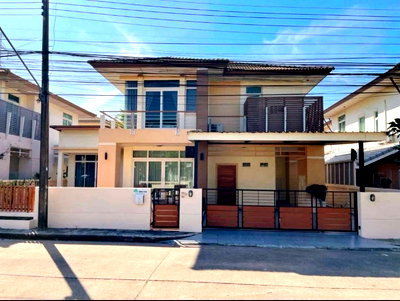 Houses for sale Pinthong Industrial Estate : House for sale in sriracha area