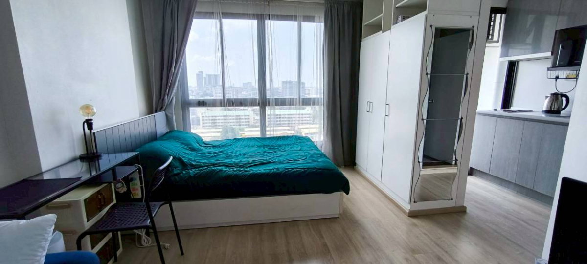 picture Ideo Sathorn-Tha Phra condo for rent, ready to move in. - 1/15