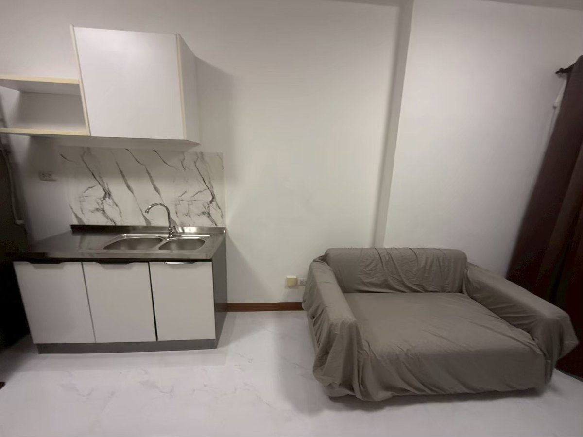 picture the trust  condo south pattaya floor 3 - 12/24