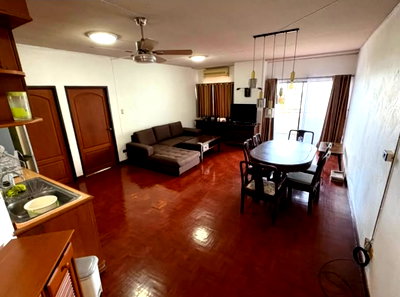 Condos for rent Chiang Mai : Spacious room ,CHINGMAI Riverside Condo For Rent!2bed  Near Top ,Nonghoi market 