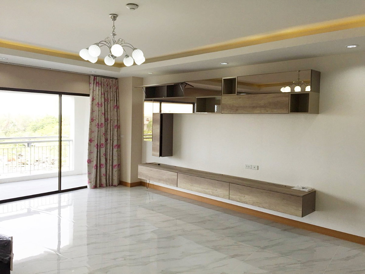 รูป Call : 086-151-6660 ปัญญารีสอร์ท คอนโดมิเนียม ใกล้เซ็นทรัลศรีราชา ห้องใหญ่พิเศษ 160 ตารางเมตร 2 ห้องนอน 2 ห้องน้ำ วิวภูเขา ตกแต่งครบ - รูปที่ 1/13