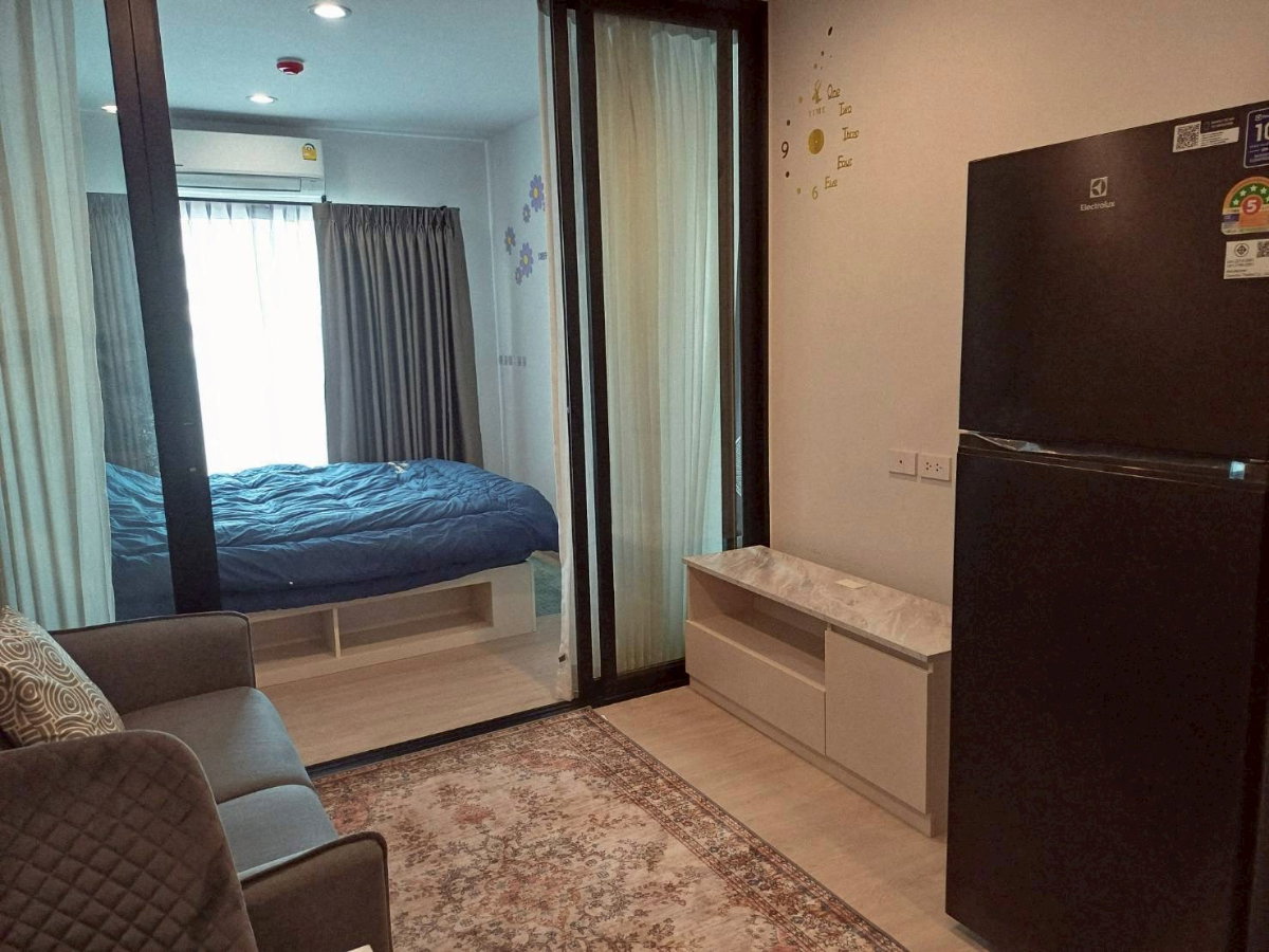 picture Thana Astra Sathorn-Chan Condominium - 2/12