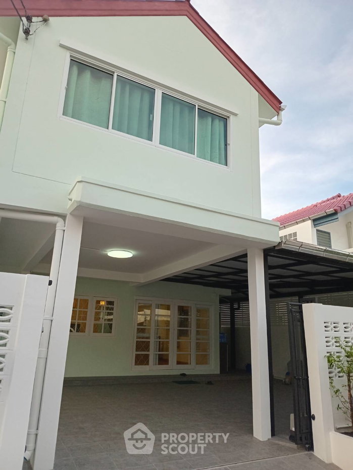 picture 3-BR House in Wang Thonglang (ID 2839768) - 2/12