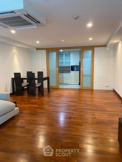 2-BR Condo at Urbana Sukhumvit 15 near BTS Nana (ID 2836678)