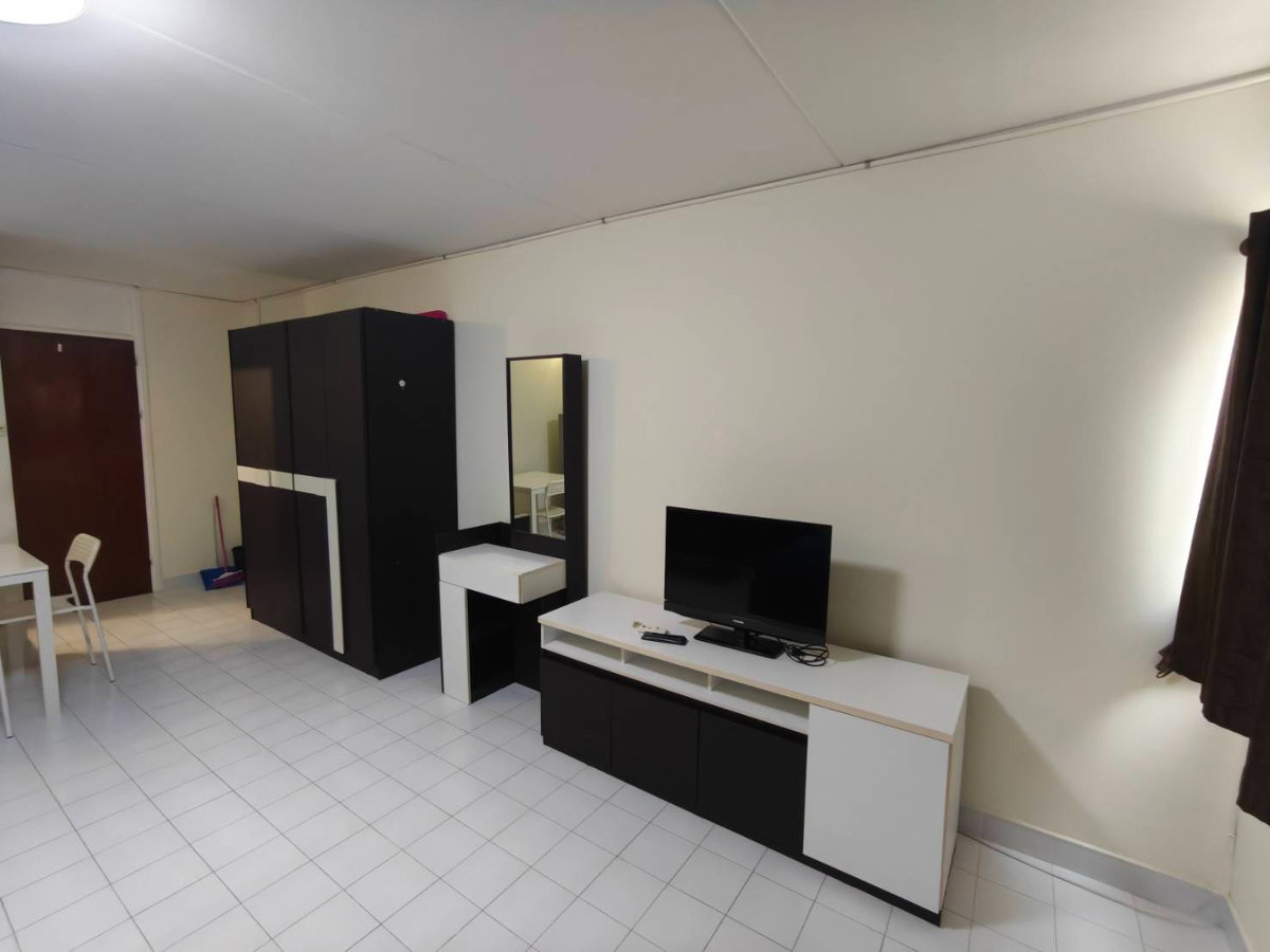 รูป ห้องว่าง พร้อมอยู่ ป๊อปปูล่า คอนโด ชั้น 9 วิวนอก ราคาเพียง 3,800.- - รูปที่ 5/7