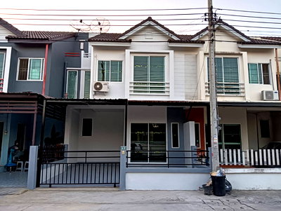ทาวน์โฮม ม.เทคโนโลยีมหานคร : ด่วนทาวน์เฮ้าส์ 3 ห้องนอน 2 ห้องน้ำหมู่บ้านนันทวันสกุลดีหนองจอกพร้อมอยู่ได้เลย 