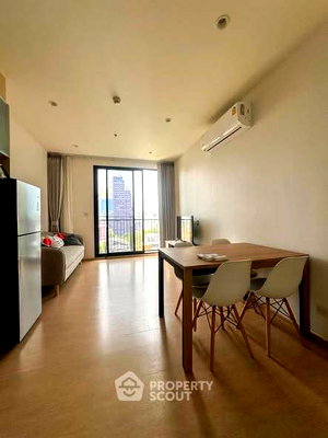 Condos for sale : 2-BR Condo at Maru Ekkamai 2 near BTS Ekkamai (ID 2834024)