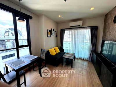 ขายคอนโด : คอนโด 1-ห้องนอน ที่ ลุมพินี สวีท เพชรบุรี - มักกะสัน ใกล้ ARL มักกะสัน (ID 2833259)