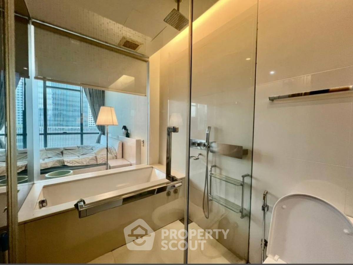 รูป คอนโด 1-ห้องนอน ที่ เดอะ รูม สุขุมวิท 21 ใกล้ MRT สุขุมวิท (ID 2103963) - รูปที่ 10/12