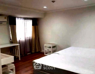 คอนโดให้เช่า : คอนโด 3-ห้องนอน ที่ บ้านสวนเพชร คอนโดมิเนียม ใกล้ BTS พร้อมพงษ์ (ID 2840993)