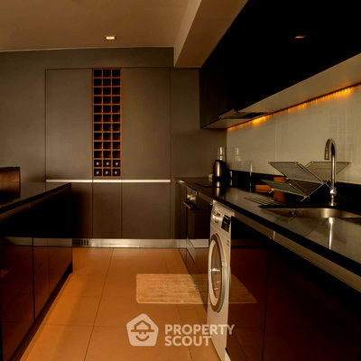 Condos for rent : 2-BR Condo at The River Condominium near BTS Saphan Taksin (ID 2078709)