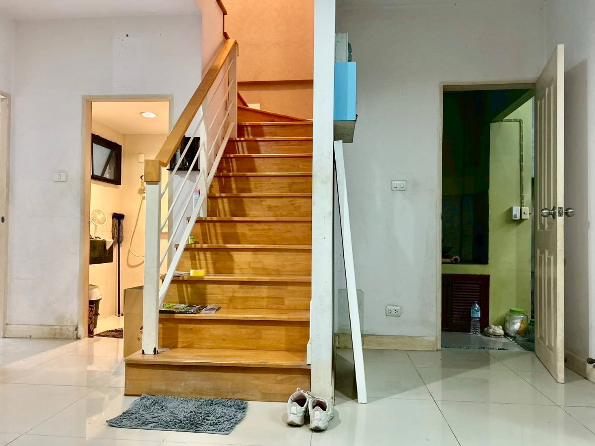 รูป ขายทาวน์โฮม 2 ชั้น เดอะวิลล่า รามอินทรา–วงแหวน บ้านขนาดพอดีอยู่ ต่อเติมครบ จอดรถ 2 คัน ใกล้รถไฟฟ้าสายสีชมพู - รูปที่ 15/20