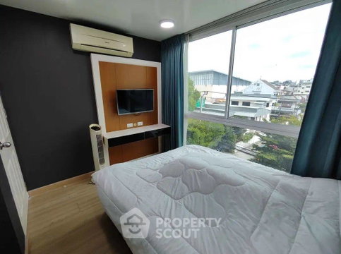 1-BR Condo at Chateau In Town Major Ratchayothin near BTS Ratchayothin (ID 2099756)