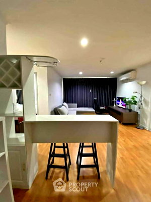 Condos for rent : 2-BR Condo On 17th Floor, Lumpini Ville Sukhumvit 77, BTS On Nut (ID 2841856)