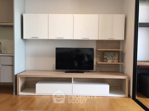 คอนโด 1-ห้องนอน ที่ โนเบิล รีโว สีลม ใกล้ BTS สุรศักดิ์ (ID 825531)