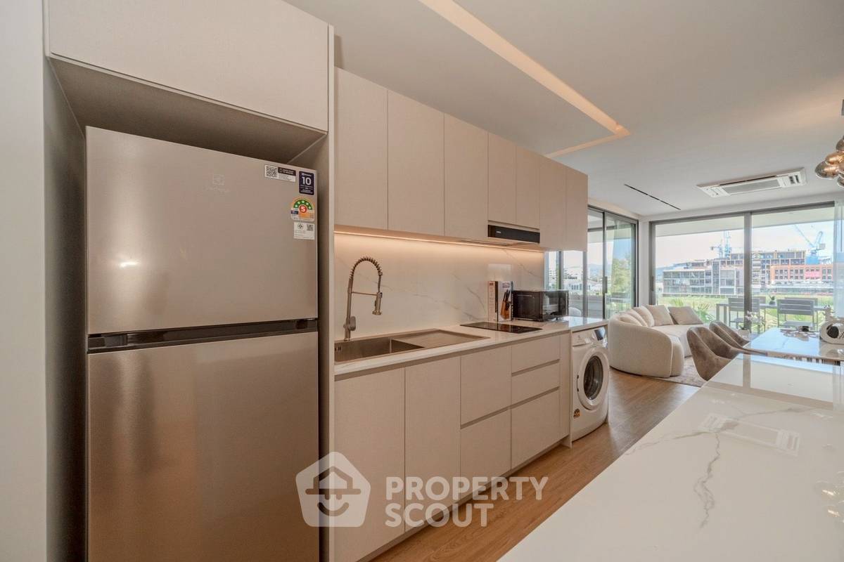 picture 2-BR Condo at The Aqua close to Laguna (ID 2852453) - 6/15