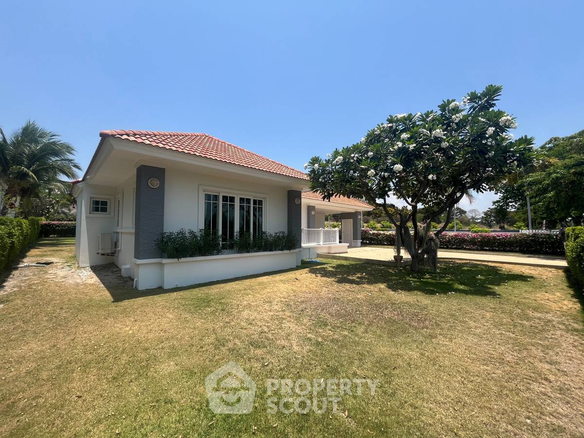 picture 7-BR Mansion on Palm Hills Golf Course (ID 2839104) - 39/41