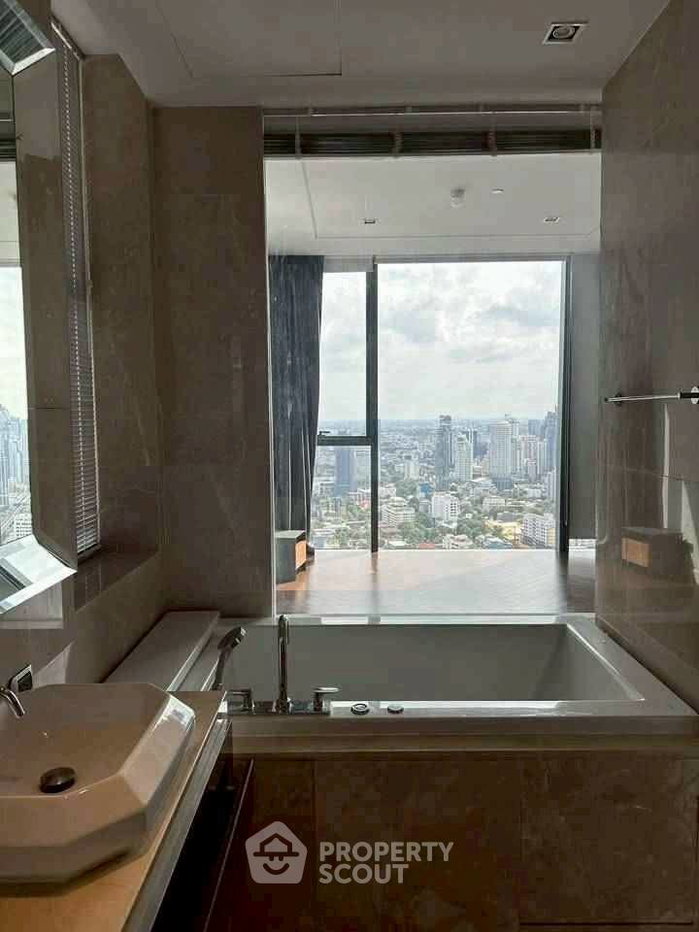 รูป คอนโด 3-ห้องนอน ที่ มาร์ค สุขุมวิท 39 ใกล้ BTS พร้อมพงษ์ (ID 2839657) - รูปที่ 7/8