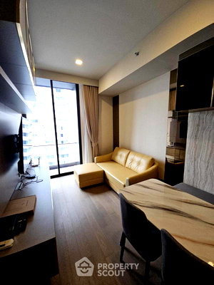 คอนโดให้เช่า : คอนโด 1-ห้องนอน ที่ เซเลส อโศก ใกล้ MRT สุขุมวิท (ID 2840450)