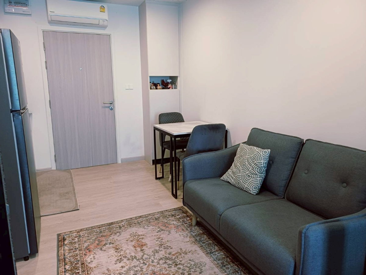 picture Thana Astra Sathorn-Chan Condominium - 4/12