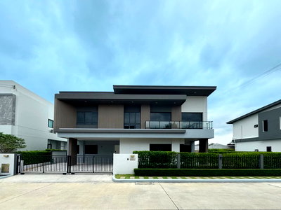 Houses for sale Bangkok : 🟢For Sale🟢 Detached house for sale, Venue ID Rama9, beautiful unit, fully furnished! 📱ADD LINE @519honhd (Replies ⚡ 24 Hr) AV104🎉