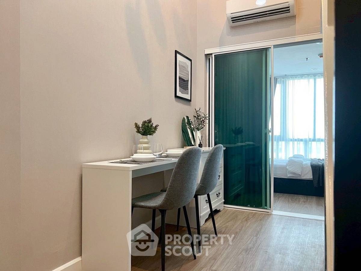 picture 2-BR Condo Metro Sky Prachachuen, High-Floor 22nd | 400m to MRT Bang Son (ID 2100212) - 13/19