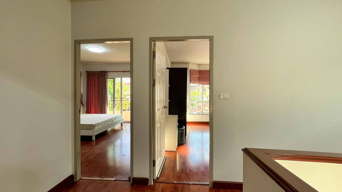picture 2-storey house for rent in the Nong Hoi-Tha sala in secured development project, Chiang Mai - 11/21