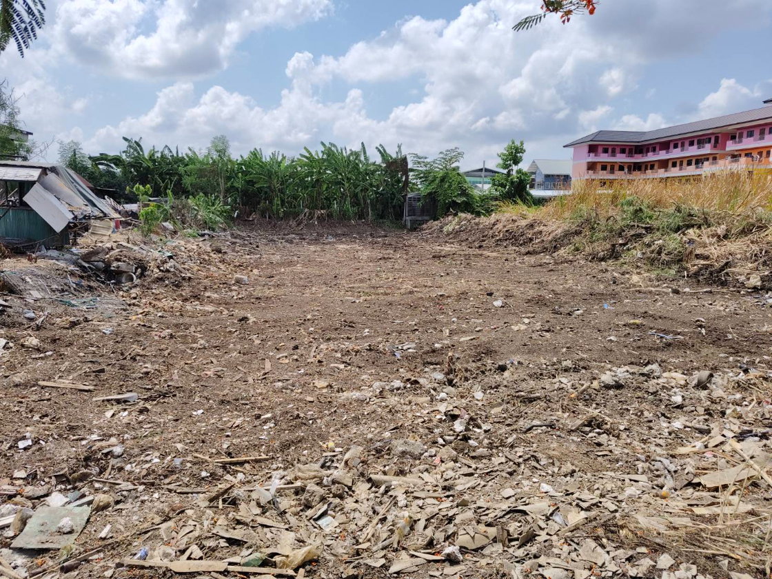รูป ขายที่ดิน200 ตร.วา ติดถนนกว้าง12เมตร ซอยเฉลิมพระเกิยรติ ร.9 30 แยก 2 (ซอยร่วมสามัคคี) ดอกไม้ ประเวศ กรุงเทพ พื้นที่สีเหลือง - รูปที่ 5/10