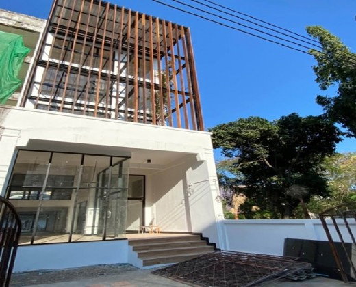 รูป ให้เช่าสำนักงาน 4.5 ชั้น Renovate ใหม่ทั้งตึก แอร์ 9 เครื่อง ซอยสุขุมวิท 62 ซอยริมทางด่วน 2 ใกล้ BTS ใกล้ ทางด่วน /เหมาะเป็นสำนักงาน จดบริษัทได้ - รูปที่ 2/12