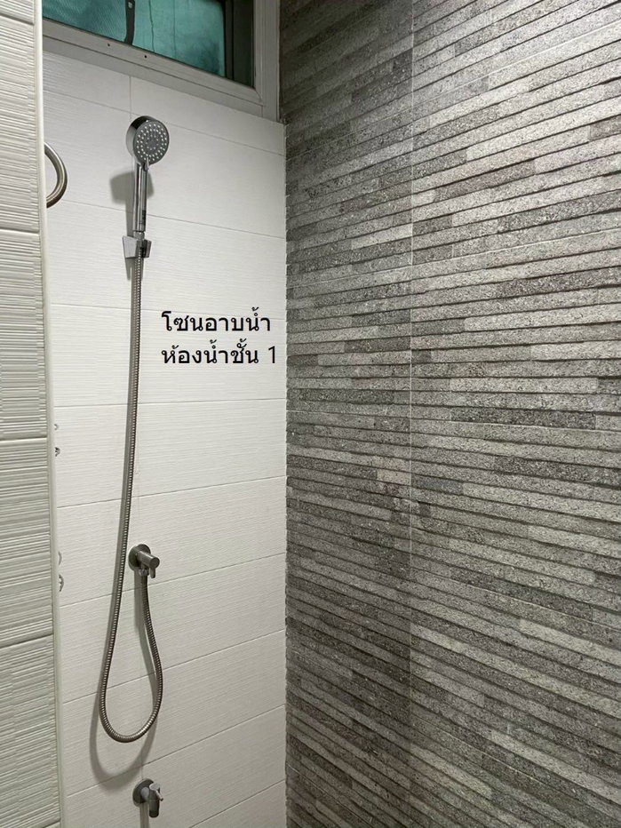 รูป 🏡TH144 | ให้เช่าทาวน์เฮาส์ 2 ชั้น รีโนเวทใหม่ หมู่บ้านอยู่เจริญ รัชดา ซ.3 พื้นที่ 200 ตร.ม. (5 นอน) ใกล้ MRT พระราม 9! - รูปที่ 6/19