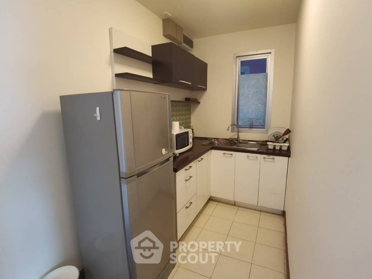 picture 1-BR Condo at Sukhumvit Plus near BTS Phra Khanong (ID 513884) - 3/6