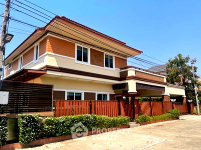 Houses for sale Bangkok : 4-BR House close to Suvarnabhumi Airport (ID 1113133)