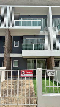 R2991 For rent: 3-storey townhome, ready to move in, located in Soi On Nut 46 – Srinakarin 36 Near MRT Srinakarin 38.