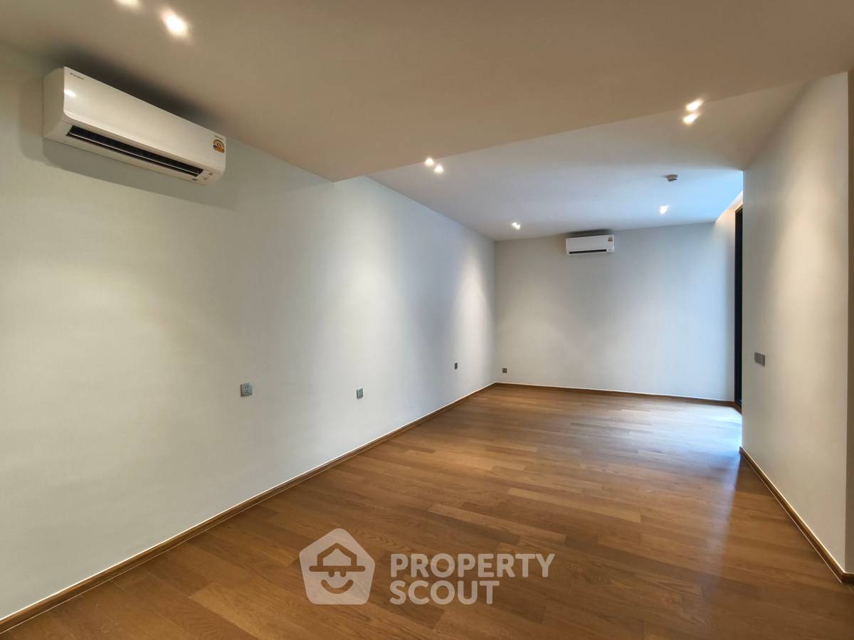 รูป คอนโด 2-ห้องนอน ที่ เวีย 34 ใกล้ BTS ทองหล่อ (ID 2836885) - รูปที่ 2/14