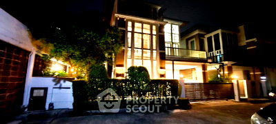 Houses for rent Bangkok : 3-BR House at Baan Klang Krung The Nice Ratchavipha in Chatuchak (ID 2833579)