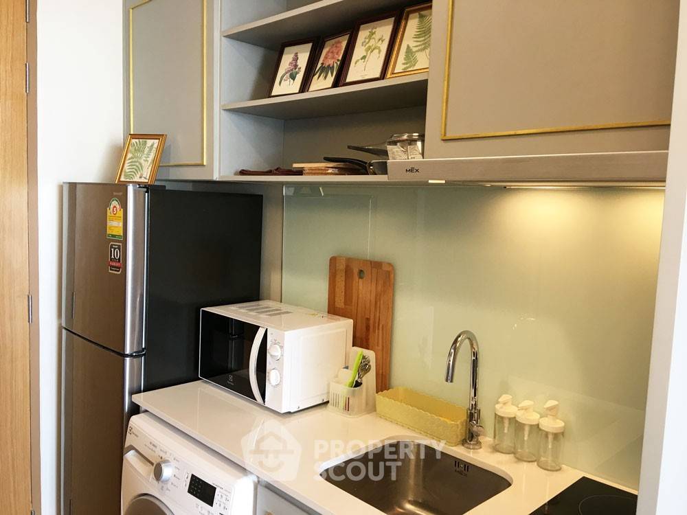 รูป คอนโด 1-ห้องนอน ที่ โนเบิล รีโว สีลม ใกล้ BTS สุรศักดิ์ (ID 824467) - รูปที่ 3/17