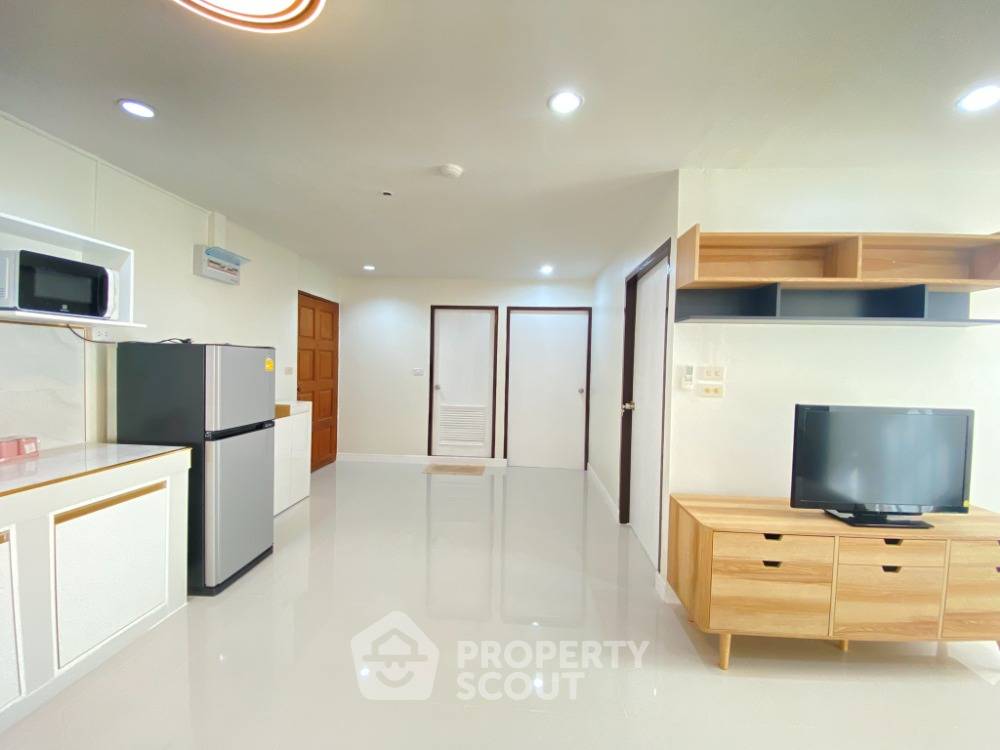 รูป คอนโด 2-ห้องนอน ที่ วิทยุ คอมเพล็กซ์ คอนโดมิเนียม ใกล้ BTS เพลินจิต (ID 1501676) - รูปที่ 11/17