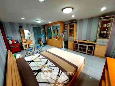 Condos for sale : 2-BR Condo at Pratunam Prestige Condominium near BTS Phaya Thai (ID 731874)